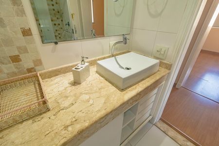 Apartamento para alugar com 2 quartos, 72m² em Aeroporto, São Paulo