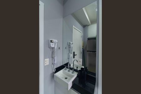 Banheiro de kitnet/studio à venda com 0 quarto, 17m² em Liberdade, São Paulo