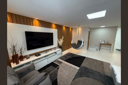 Sala de casa à venda com 4 quartos, 330m² em Nova Gerti, São Caetano do Sul