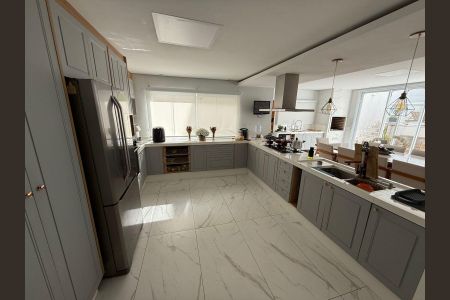 Cozinha de casa à venda com 4 quartos, 330m² em Nova Gerti, São Caetano do Sul