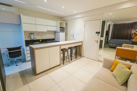 Studio para alugar com 40m², 1 quarto e 1 vaga Studio para alugar com 40m², 1 quarto e 1 vagaFlat: sala/cozinha e quarto