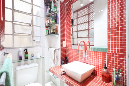 Apartamento à venda com 82m², 2 quartos e sem vagaBanheiro Social