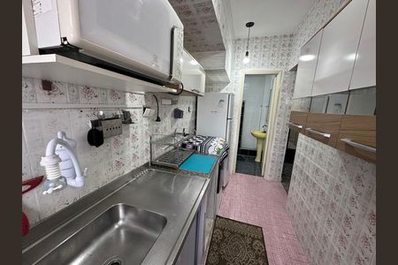 Cozinha de apartamento para alugar com 1 quarto, 38m² em Centro, São Vicente