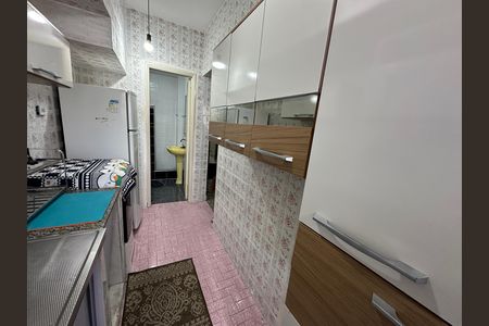 Cozinha de apartamento para alugar com 1 quarto, 38m² em Centro, São Vicente