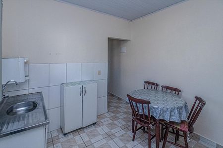 cozinha_4 de casa para alugar com 1 quarto, 53m² em Vila Santo Estefano, São Paulo