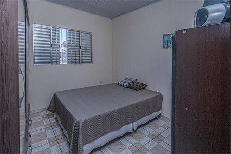 quarto_1 de casa para alugar com 1 quarto, 53m² em Vila Santo Estefano, São Paulo