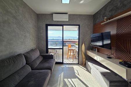 Sala de apartamento para alugar com 2 quartos, 110m² em Guilhermina, Praia Grande
