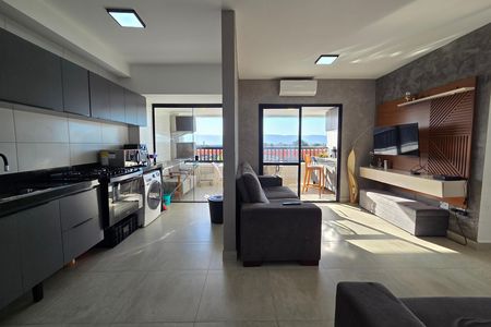 Cozinha de apartamento para alugar com 2 quartos, 110m² em Guilhermina, Praia Grande