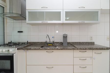 Apartamento à venda com 52m², 2 quartos e 1 vaga Apartamento à venda com 52m², 2 quartos e 1 vagaCozinha