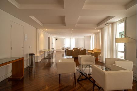 Apartamento à venda com 52m², 2 quartos e 1 vaga Apartamento à venda com 52m², 2 quartos e 1 vagaÁrea comum - Sala cinema