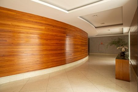 Apartamento à venda com 52m², 2 quartos e 1 vaga Apartamento à venda com 52m², 2 quartos e 1 vagaÁrea comum - Hall Social