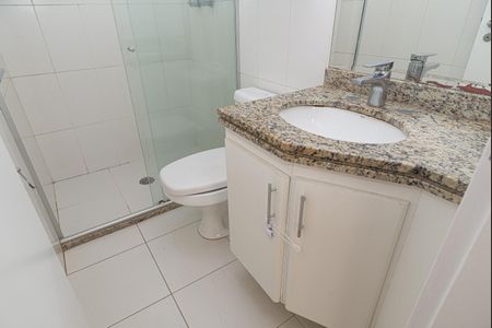 Apartamento à venda com 52m², 2 quartos e 1 vaga Apartamento à venda com 52m², 2 quartos e 1 vagaBanheiro