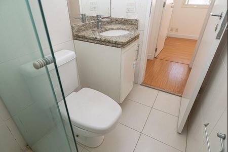 Apartamento à venda com 52m², 2 quartos e 1 vaga Apartamento à venda com 52m², 2 quartos e 1 vagaBanheiro