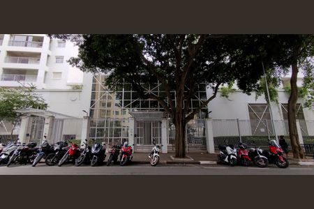 Apartamento à venda com 52m², 2 quartos e 1 vaga Apartamento à venda com 52m², 2 quartos e 1 vagaFachada