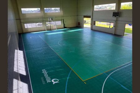 Casa de condomínio para alugar com 276m², 4 quartos e 4 vagas Casa de condomínio para alugar com 276m², 4 quartos e 4 vagasQuadra Esportiva