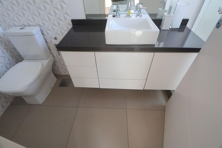 Casa de condomínio para alugar com 276m², 4 quartos e 4 vagasBanheiro da Suíte 3