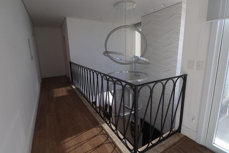 Casa de condomínio para alugar com 276m², 4 quartos e 4 vagasCorredor