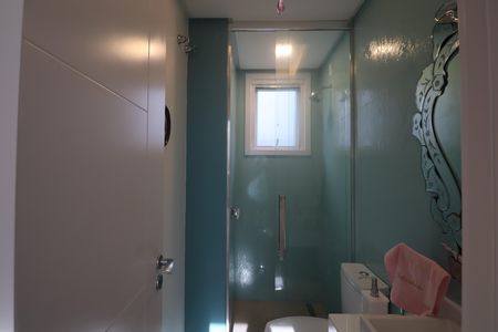 Casa de condomínio para alugar com 276m², 4 quartos e 4 vagasBanheiro