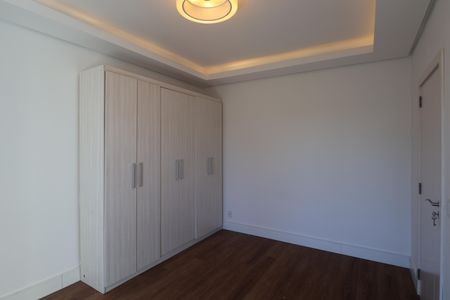 Casa de condomínio para alugar com 276m², 4 quartos e 4 vagasSuite 3
