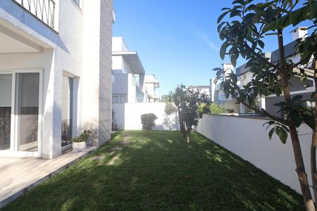 Casa de condomínio para alugar com 276m², 4 quartos e 4 vagasÁrea externa