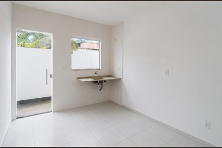 Cozinha de casa para alugar com 2 quartos, 76m² em Ipiranga, Nova Iguaçu
