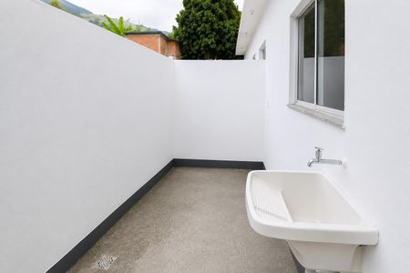 Lavanderia de casa para alugar com 2 quartos, 76m² em Ipiranga, Nova Iguaçu