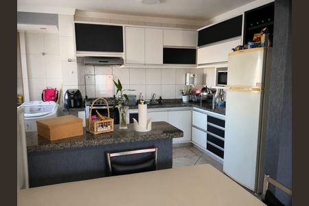 Cozinha de casa para alugar com 4 quartos, 300m² em Enseada, Guarujá