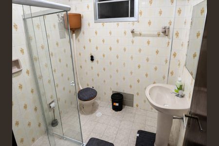 Banheiro de casa para alugar com 4 quartos, 300m² em Enseada, Guarujá