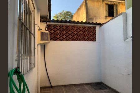 Quintal de casa de condomínio para alugar com 2 quartos, 50m² em Taquara, Rio de Janeiro
