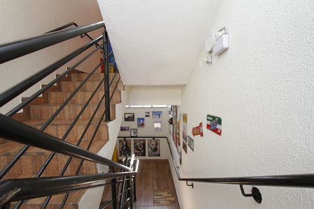 Studio para alugar com 35m², 1 quarto e sem vagaEscada