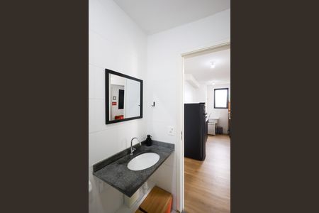 Banheiro de apartamento para alugar com 1 quarto, 34m² em Jurubatuba, São Paulo