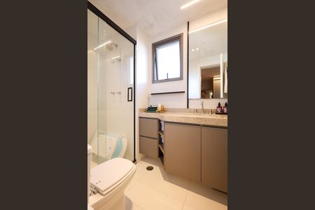 Apartamento à venda com 76m², 2 quartos e 1 vaga Apartamento à venda com 76m², 2 quartos e 1 vagaBanheiro Suíte 1