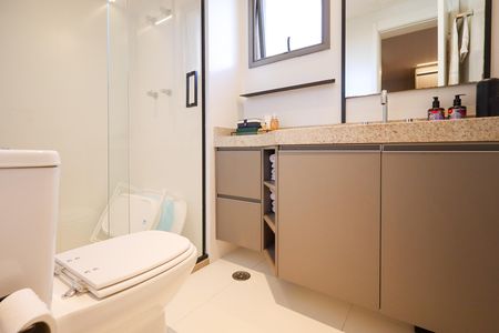 Apartamento à venda com 76m², 2 quartos e 1 vaga Apartamento à venda com 76m², 2 quartos e 1 vagaBanheiro Suíte 1