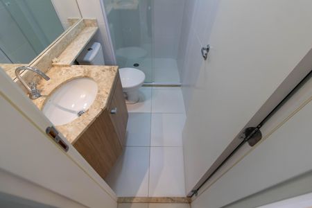Apartamento à venda com 61m², 2 quartos e sem vaga Apartamento à venda com 61m², 2 quartos e sem vagaBanheiro