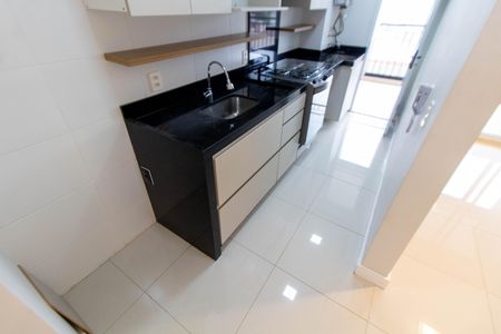 Cozinha de apartamento à venda com 2 quartos, 61m² em Taquaral, Campinas