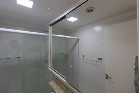 Apartamento à venda com 61m², 2 quartos e sem vaga Apartamento à venda com 61m², 2 quartos e sem vagaBanheiro da Suíte