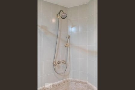 Apartamento à venda com 125m², 3 quartos e 2 vagas Apartamento à venda com 125m², 3 quartos e 2 vagasBanheiro