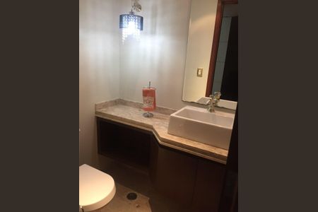Apartamento à venda com 125m², 3 quartos e 2 vagas Apartamento à venda com 125m², 3 quartos e 2 vagasBanheiro