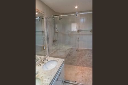 Apartamento à venda com 125m², 3 quartos e 2 vagas Apartamento à venda com 125m², 3 quartos e 2 vagasBanheiro
