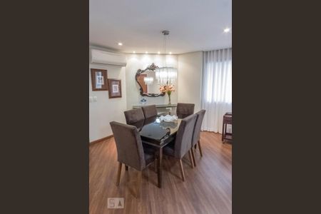 Apartamento à venda com 125m², 3 quartos e 2 vagas Apartamento à venda com 125m², 3 quartos e 2 vagasSala de Jantar