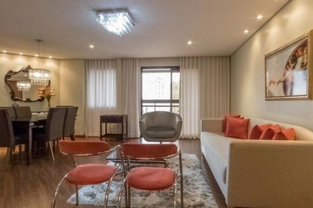 Apartamento à venda com 125m², 3 quartos e 2 vagas Apartamento à venda com 125m², 3 quartos e 2 vagasSala