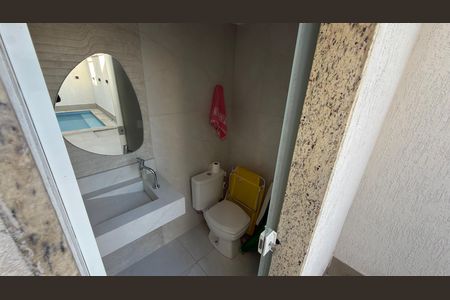Casa de condomínio para alugar com 140m², 3 quartos e 4 vagas Casa de condomínio para alugar com 140m², 3 quartos e 4 vagasBanheiro