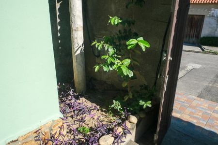 Casa para alugar com 300m², 2 quartos e 2 vagas Casa para alugar com 300m², 2 quartos e 2 vagasFachada