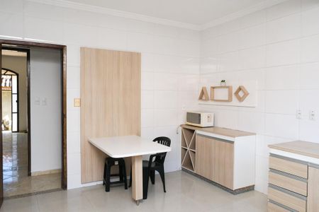Cozinha de casa para alugar com 2 quartos, 300m² em Carolina, Nova Iguaçu