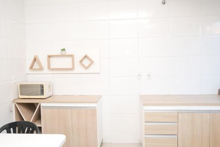 Cozinha de casa para alugar com 2 quartos, 300m² em Carolina, Nova Iguaçu