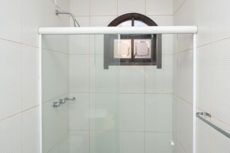 Casa para alugar com 300m², 2 quartos e 2 vagas Casa para alugar com 300m², 2 quartos e 2 vagasBanheiro Suíte 1