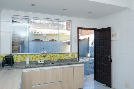 Casa para alugar com 300m², 2 quartos e 2 vagas Casa para alugar com 300m², 2 quartos e 2 vagasCozinha