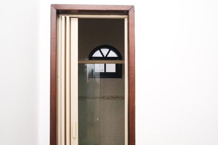 Casa para alugar com 300m², 2 quartos e 2 vagas Casa para alugar com 300m², 2 quartos e 2 vagasBanheiro Suíte 2