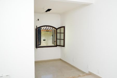 Casa para alugar com 300m², 2 quartos e 2 vagas Casa para alugar com 300m², 2 quartos e 2 vagasSuíte 1