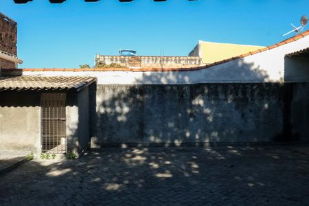 Casa para alugar com 300m², 2 quartos e 2 vagas Casa para alugar com 300m², 2 quartos e 2 vagasQuintal